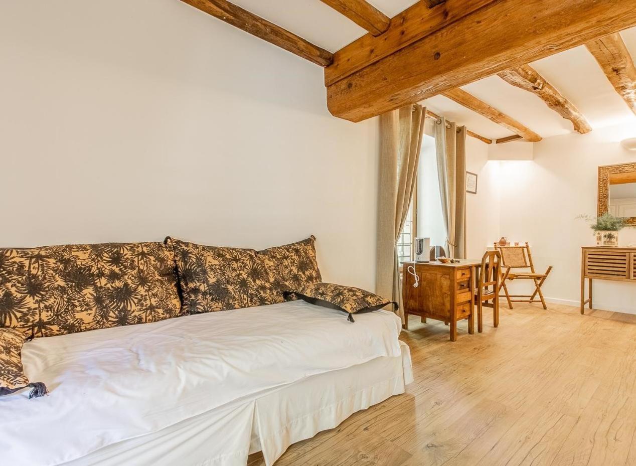 Le Domaine De Moroges Bed & Breakfast Ngoại thất bức ảnh